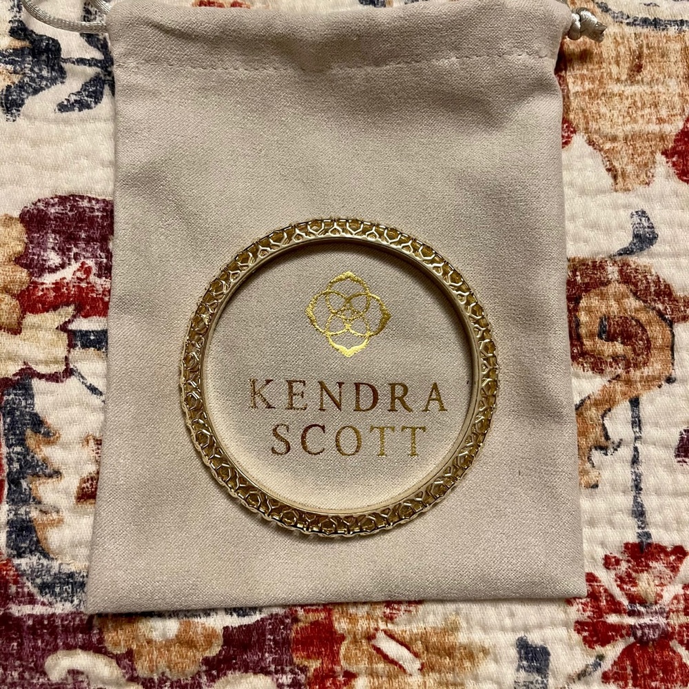 Kendra Scott Maggie Filigree Bangle Bracelet